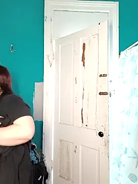 Snapshot of lilbishmiss chatting on March 17, 2025, 9:02 pm lilbishmiss online show from March 17, 2025, 9:02 pm