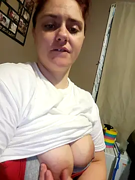 Snapshot of lilbishmiss chatting on April 9, 2026, 5:41 pm lilbishmiss online show from April 9, 2026, 5:41 pm