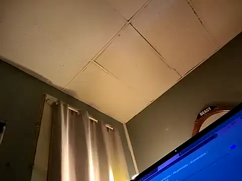 Snapshot of lilbishmiss chatting on January 6, 2026, 9:57 am lilbishmiss online show from January 6, 2026, 9:57 am