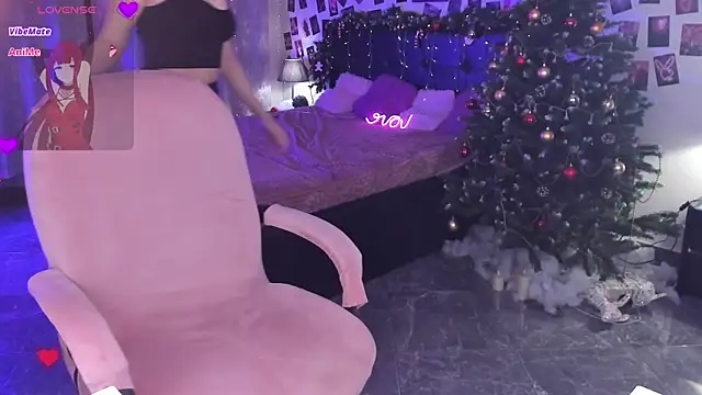 KarambaMoon online show from December 15, 2025, 9:20 pm