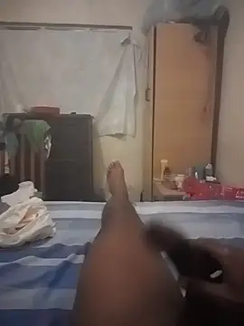 izinjamfee2 online show from March 17, 2026, 6:22 pm