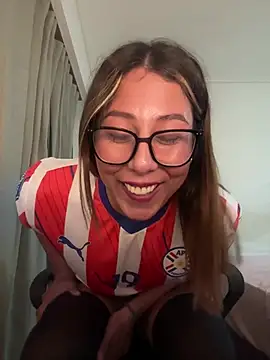Yerucita online show from May 18, 2026, 4:07 am