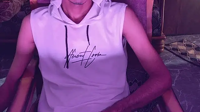 Snapshot of Habibi_big_b chatting on June 23, 2026, 6:44 am Habibi big b online show from June 23, 2026, 6:44 am