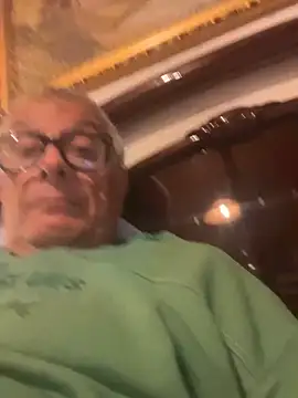 Snapshot of 4n4l1zz4m1 chatting on November 6, 2025, 9:30 pm 4n4l1zz4m1 online show from November 6, 2025, 9:30 pm