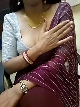 Snapshot of Roja-Telugu777 chatting on March 13, 2025, 9:54 am Roja-Telugu777 online show from March 13, 2025, 9:54 am