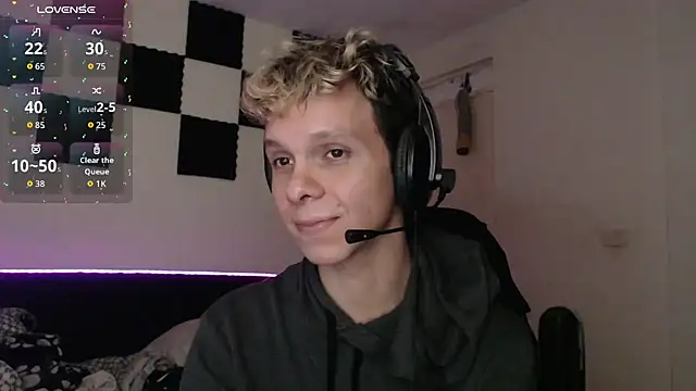 bryamado69 online show from October 8, 2025, 3:08 am