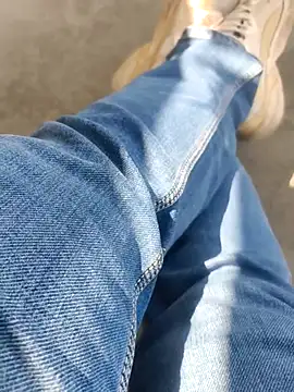 Snapshot of Gururonny07 chatting on March 23, 2026, 8:14 am Gururonny07 online show from March 23, 2026, 8:14 am