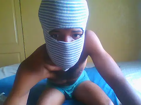 Snapshot of Kem_Secrets chatting on April 23, 2026, 6:53 am Kem Secrets online show from April 23, 2026, 6:53 am