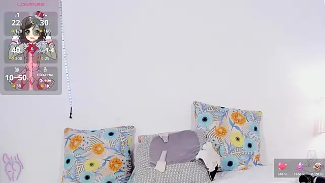 Antonellasmith00 online show from October 9, 2025, 1:44 pm