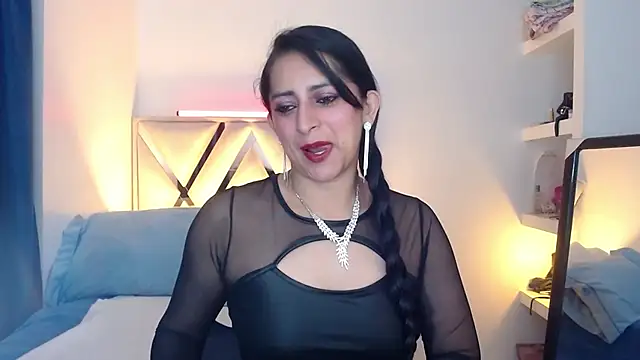 Snapshot of Andrea_Sexx_ chatting on October 6, 2025, 12:01 am Andrea Sexx online show from October 6, 2025, 12:01 am