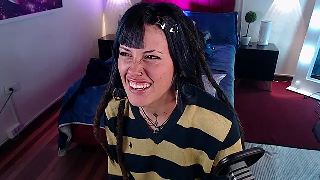 Snapshot of _sharlotte777 chatting on March 14, 2025, 3:58 pm sharlotte777 online show from March 14, 2025, 3:58 pm