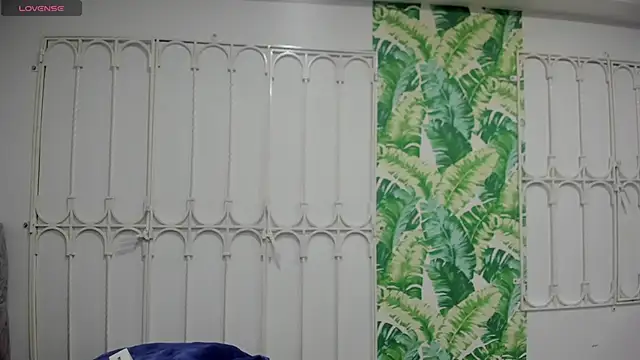 Snapshot of _sharlotte777 chatting on April 15, 2026, 2:10 pm sharlotte777 online show from April 15, 2026, 2:10 pm