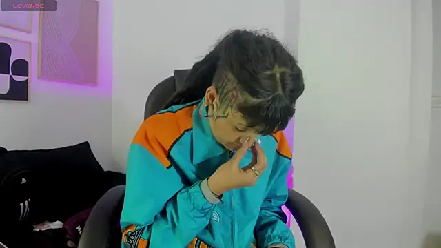 Snapshot of _sharlotte777 chatting on March 6, 2026, 3:51 pm sharlotte777 online show from March 6, 2026, 3:51 pm