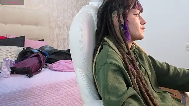 Snapshot of _sharlotte777 chatting on January 14, 2026, 12:42 pm sharlotte777 online show from January 14, 2026, 12:42 pm