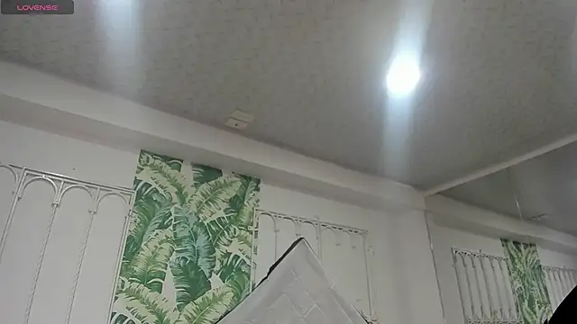 Snapshot of _sharlotte777 chatting on March 19, 2026, 2:50 pm sharlotte777 online show from March 19, 2026, 2:50 pm