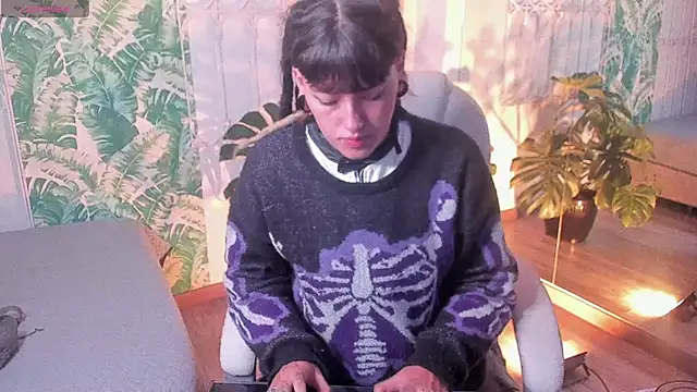 Snapshot of _sharlotte777 chatting on December 18, 2025, 1:26 pm sharlotte777 online show from December 18, 2025, 1:26 pm