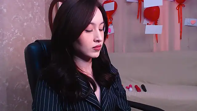 Snapshot of Ann__Cute chatting on February 15, 2025, 4:47 am Ann Cute online show from February 15, 2025, 4:47 am