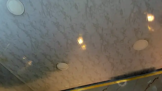 Princess Violett online show from March 19, 2026, 2:50 pm