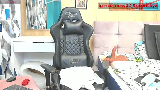 Snapshot of rico_ricky chatting on April 2, 2026, 10:11 am rico ricky online show from April 2, 2026, 10:11 am