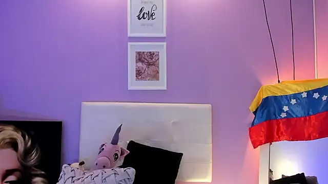 Snapshot of Charlotte11-11 chatting on March 21, 2026, 3:16 pm Charlotte11-11 online show from March 21, 2026, 3:16 pm