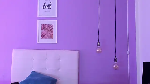 Snapshot of Charlotte11-11 chatting on March 1, 2026, 9:15 pm Charlotte11-11 online show from March 1, 2026, 9:15 pm