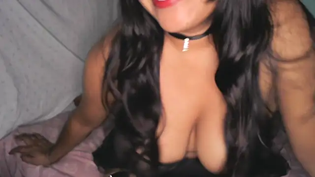 vanessagatitaa online show from May 13, 2026, 6:53 am