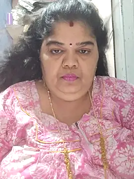 Snapshot of tamilthanushri chatting on May 3, 2026, 6:40 am tamilthanushri online show from May 3, 2026, 6:40 am