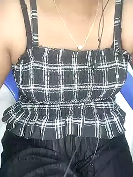 Snapshot of Jasikatamil chatting on February 7, 2025, 8:11 am Jasikatamil online show from February 7, 2025, 8:11 am