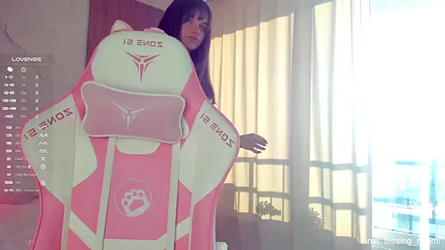 Snapshot of aesthetics__tease chatting on November 16, 2025, 3:55 am aesthetics tease online show from November 16, 2025, 3:55 am