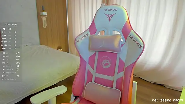 Snapshot of aesthetics__tease chatting on October 28, 2025, 6:12 am aesthetics tease online show from October 28, 2025, 6:12 am