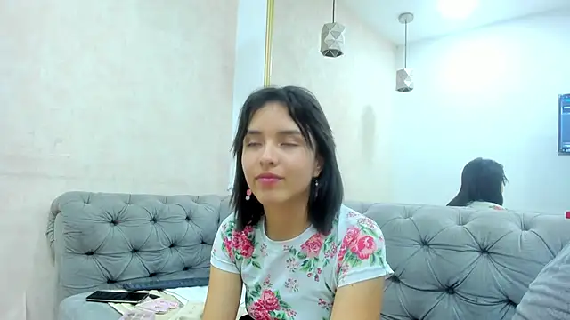 Cherrybombs1 online show from December 18, 2024, 7:30 pm