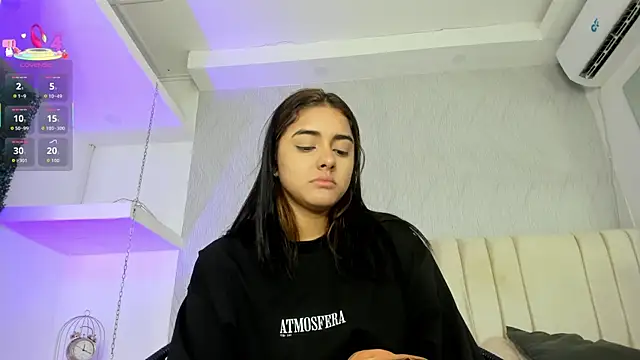 natalia aguirre1 online show from January 15, 2026, 12:08 pm