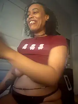 loveluna8 online show from February 11, 2026, 1:00 pm