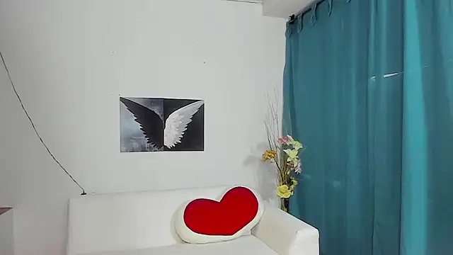 FernandaEloisa online show from December 21, 2025, 9:59 pm