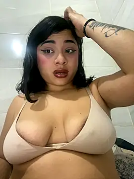 mysteriousgirl20 online show from November 18, 2025, 12:52 pm