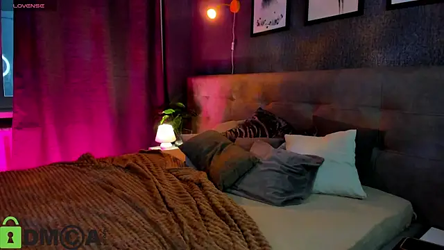 Lesi Moonie01 online show from October 12, 2025, 1:07 am