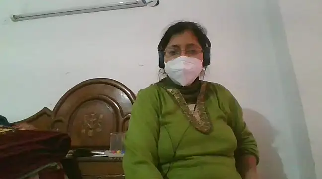 cutiecatty21 online show from December 5, 2024, 10:17 am