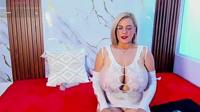 AdelyGinn online show from December 20, 2025, 2:20 pm