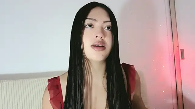 Snapshot of Sweet-Sophiee chatting on July 20, 2026, 1:35 am Sweet-Sophiee online show from July 20, 2026, 1:35 am