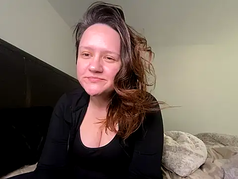 Snapshot of Kinkbitch25 chatting on December 17, 2025, 7:41 pm Kinkbitch25 online show from December 17, 2025, 7:41 pm