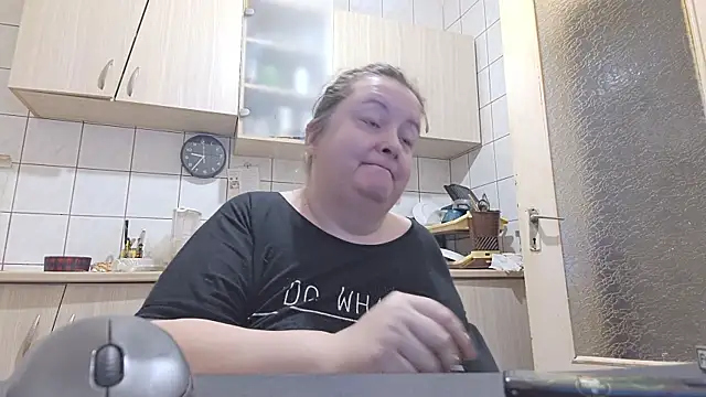 Snapshot of melissaBlessing chatting on March 3, 2025, 5:37 am melissaBlessing online show from March 3, 2025, 5:37 am