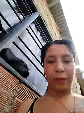 Snapshot of Young-Milkmaid chatting on February 1, 2025, 8:05 pm Young-Milkmaid online show from February 1, 2025, 8:05 pm