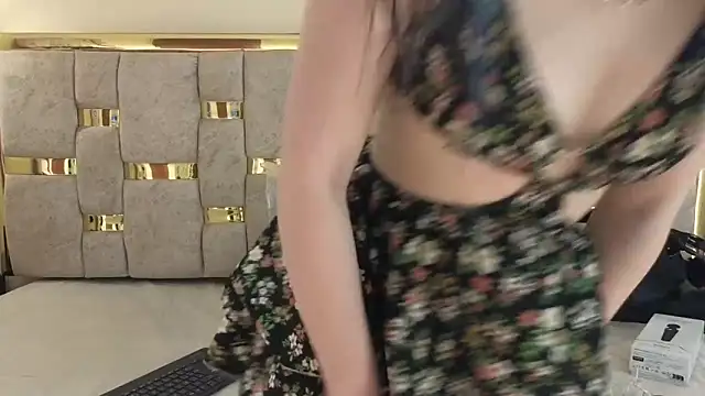 Snapshot of lilimini032 chatting on February 12, 2026, 7:57 pm lilimini032 online show from February 12, 2026, 7:57 pm