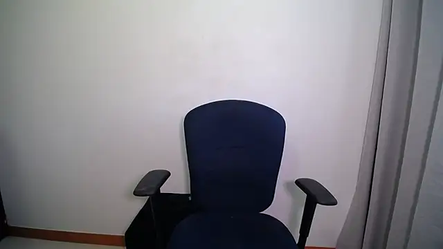 barbara falcons online show from September 23, 2025, 12:12 pm