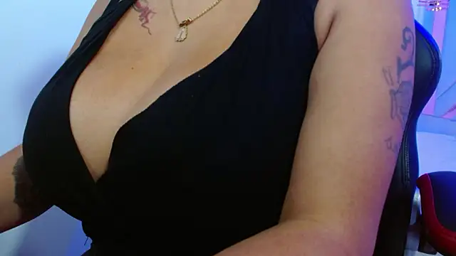 violletha online show from February 23, 2026, 12:28 pm