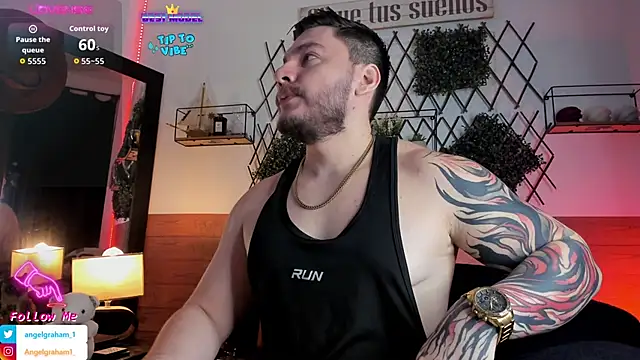 Snapshot of Angelgraham_1 chatting on September 30, 2025, 3:29 pm Angelgraham 1 online show from September 30, 2025, 3:29 pm