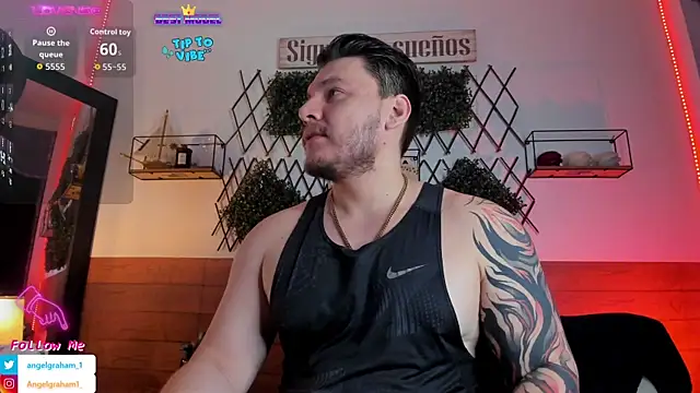 Angelgraham 1 online show from December 18, 2025, 5:06 pm