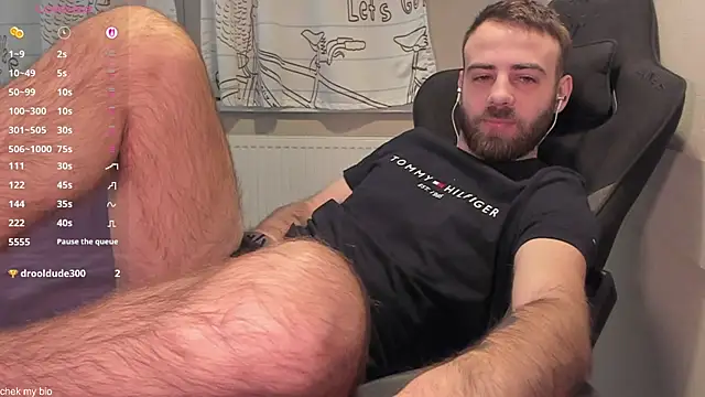 Snapshot of OtisRam chatting on December 15, 2025, 2:28 am OtisRam online show from December 15, 2025, 2:28 am