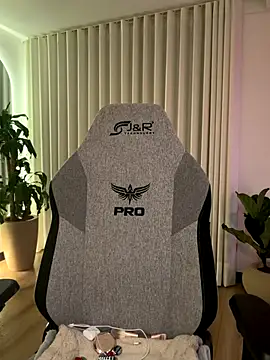 Snapshot of carolynnetrujillo chatting on December 14, 2025, 5:02 am carolynnetrujillo online show from December 14, 2025, 5:02 am