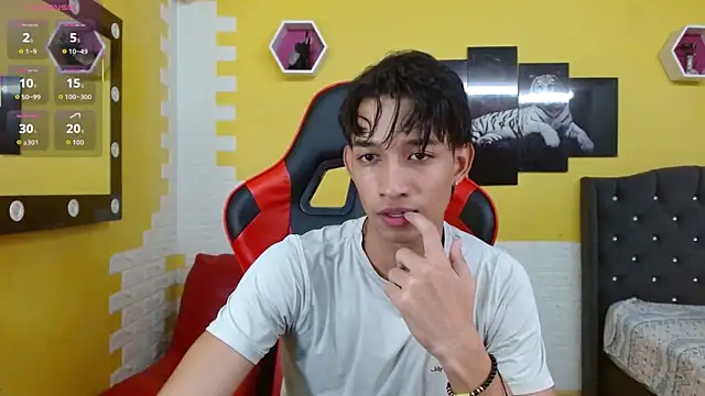 Snapshot of jose_sexycumm chatting on December 2, 2025, 8:32 pm jose sexycumm online show from December 2, 2025, 8:32 pm